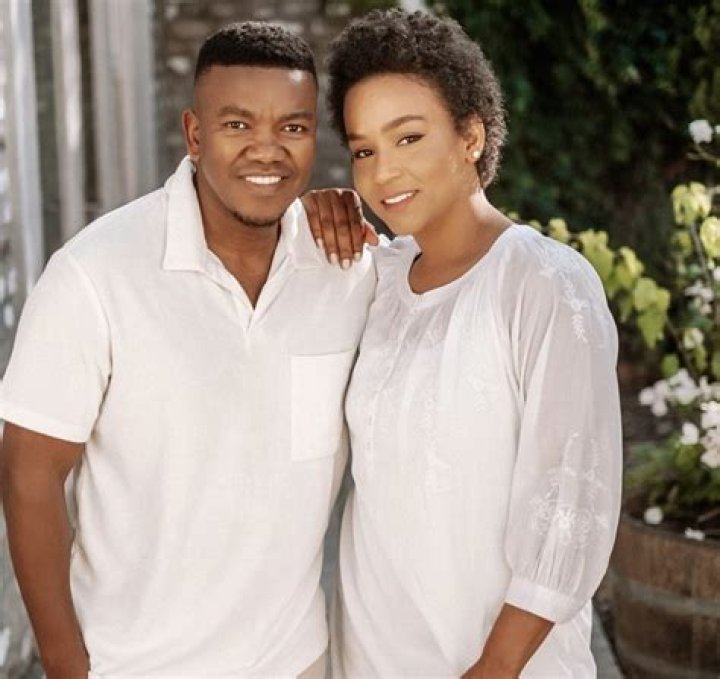 Loyiso Bala's Wife: Uncovering The Secrets Of A Soulful Marriage